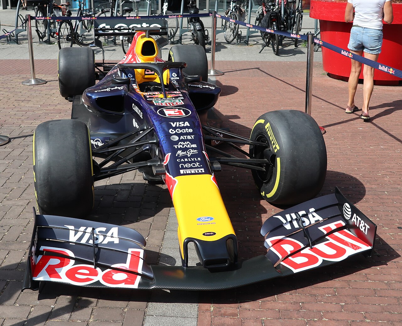 Max Verstappen Red Bull Racing RB22 F1 Racing Team Car