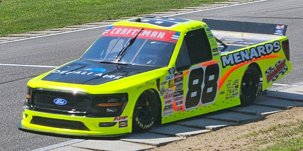 Ty Majeski – Ty Majeski szerezte a pole-t a talladegai Truck-futamon