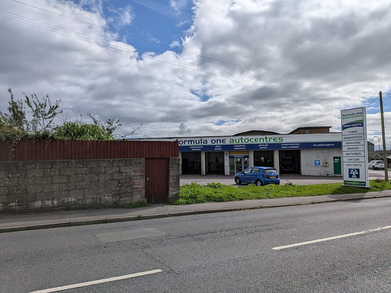 Formula One Autocentre, Coity Road, Bridgend, geograph.org.uk, 8406874