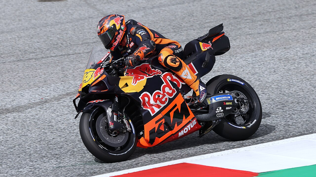 Michelin MotoGP – Szepangban háromféle hátsó gumi közül választhatnak a pilóták, pedig az új aszfalt elmaradt