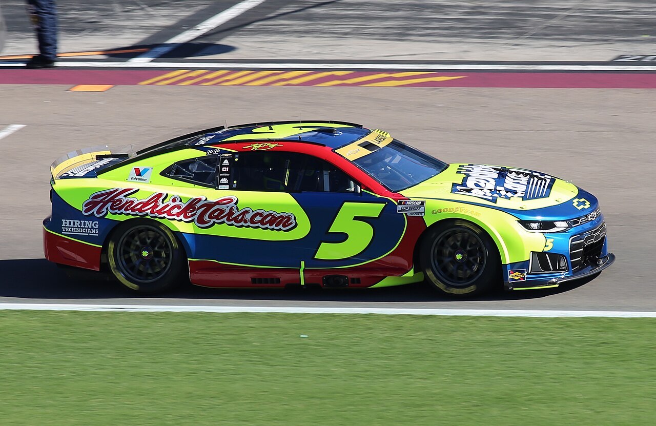 Kyle Larson 5 Las Vegas Fall 2026