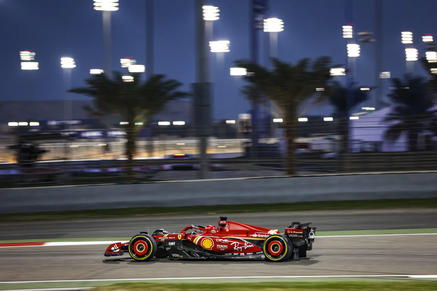 Leclerc szerint egyik riválisát már nem tartja fenyegetésnek a Ferrari