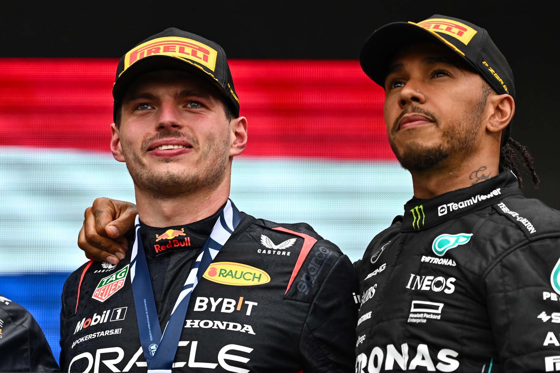 Wolff szerint Verstappen váltása Hamiltonra nagyszerű lenne