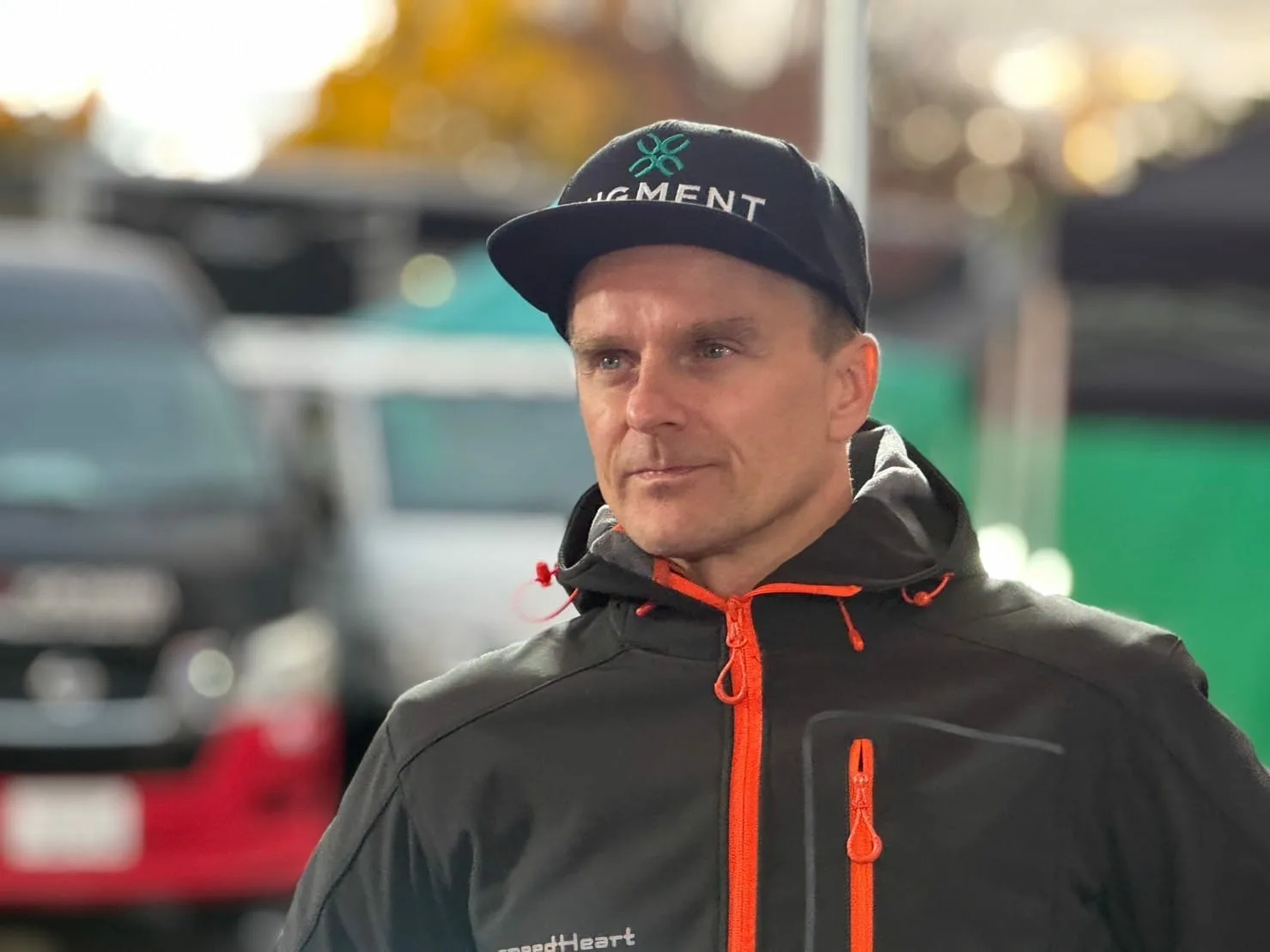 Felkészülten a halál küszöbén: a volt finn F1-es pilótát sürgősen műteni kell a rallys karrierje érdekében