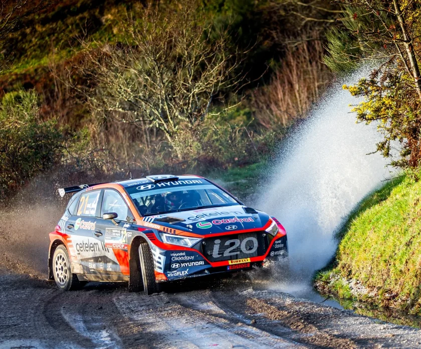 Meeke az élen a Portugál Rally Bajnokságban, de bajnoki címet nem szerezhet