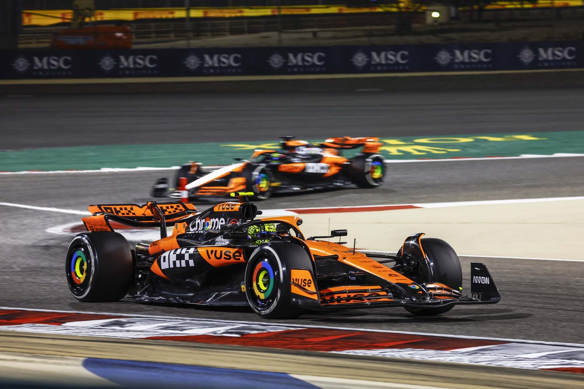 Norris hatalmas teljesítménye: a McLaren versenyét a Mercedes ellen!
