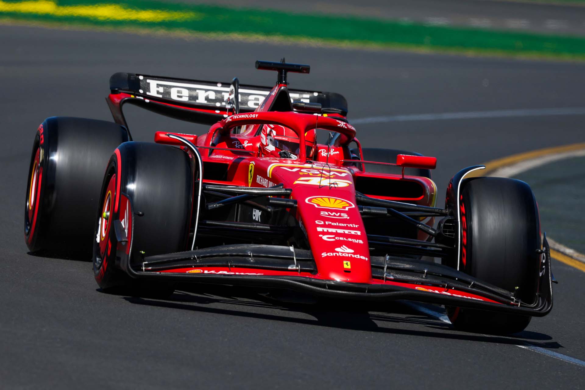 Leclerc magabiztos elsőség Melbourne-ben Verstappennel szemben