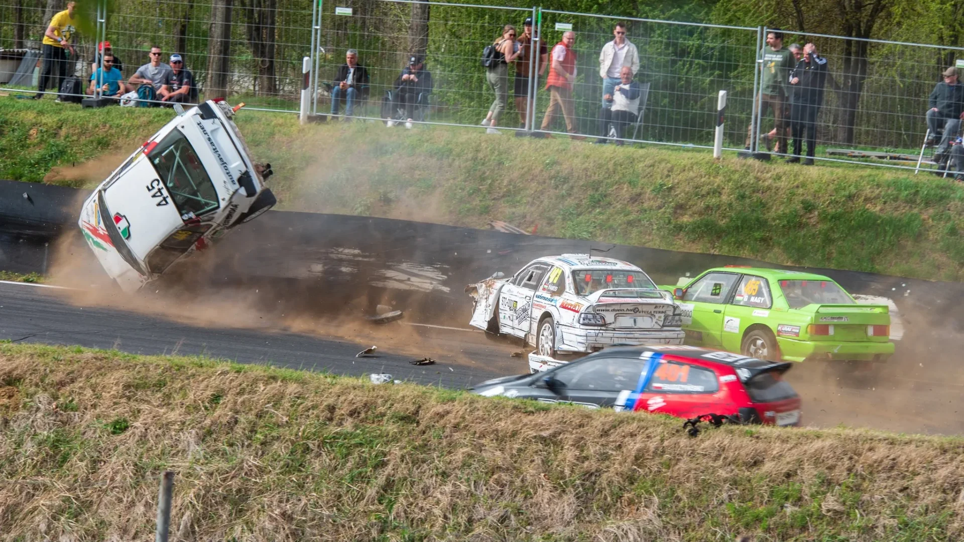 Horrorisztikus baleset rázta meg a rallycross hétvégét Máriapócson