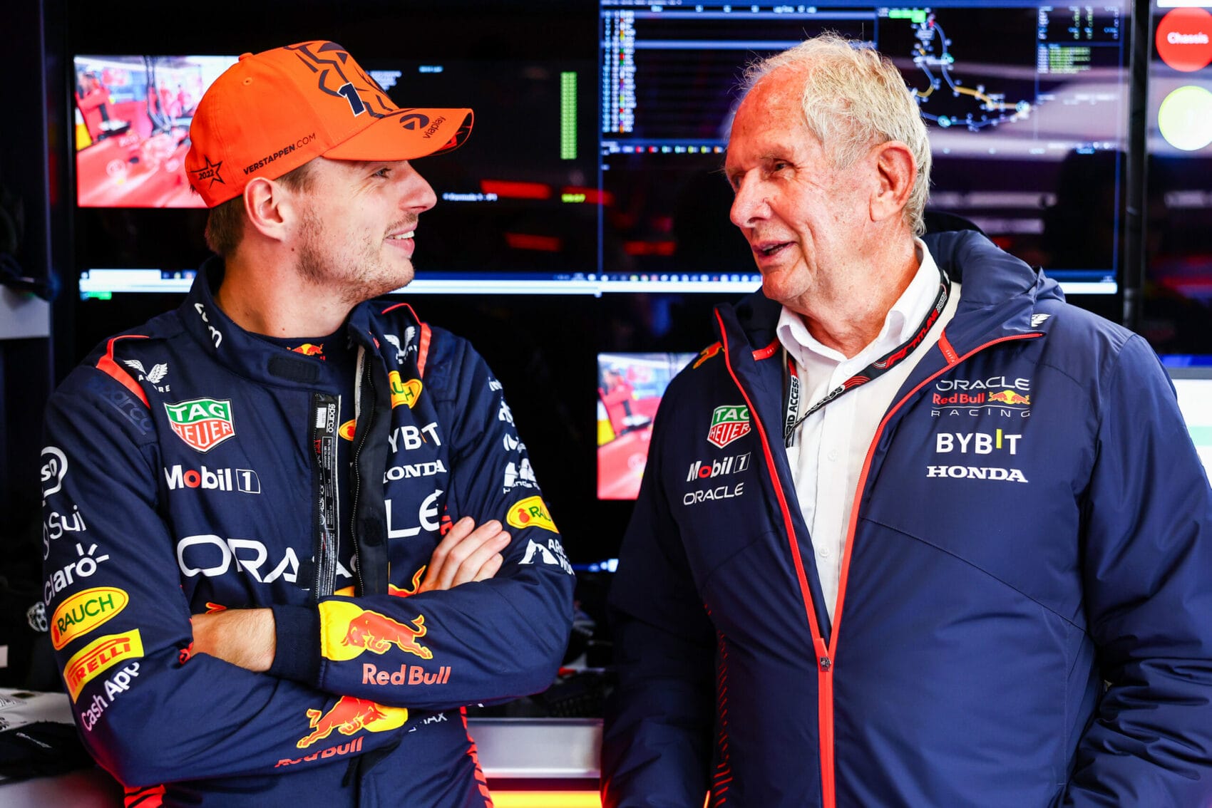 Verstappen fellélegezhet, Marko marad a helyén