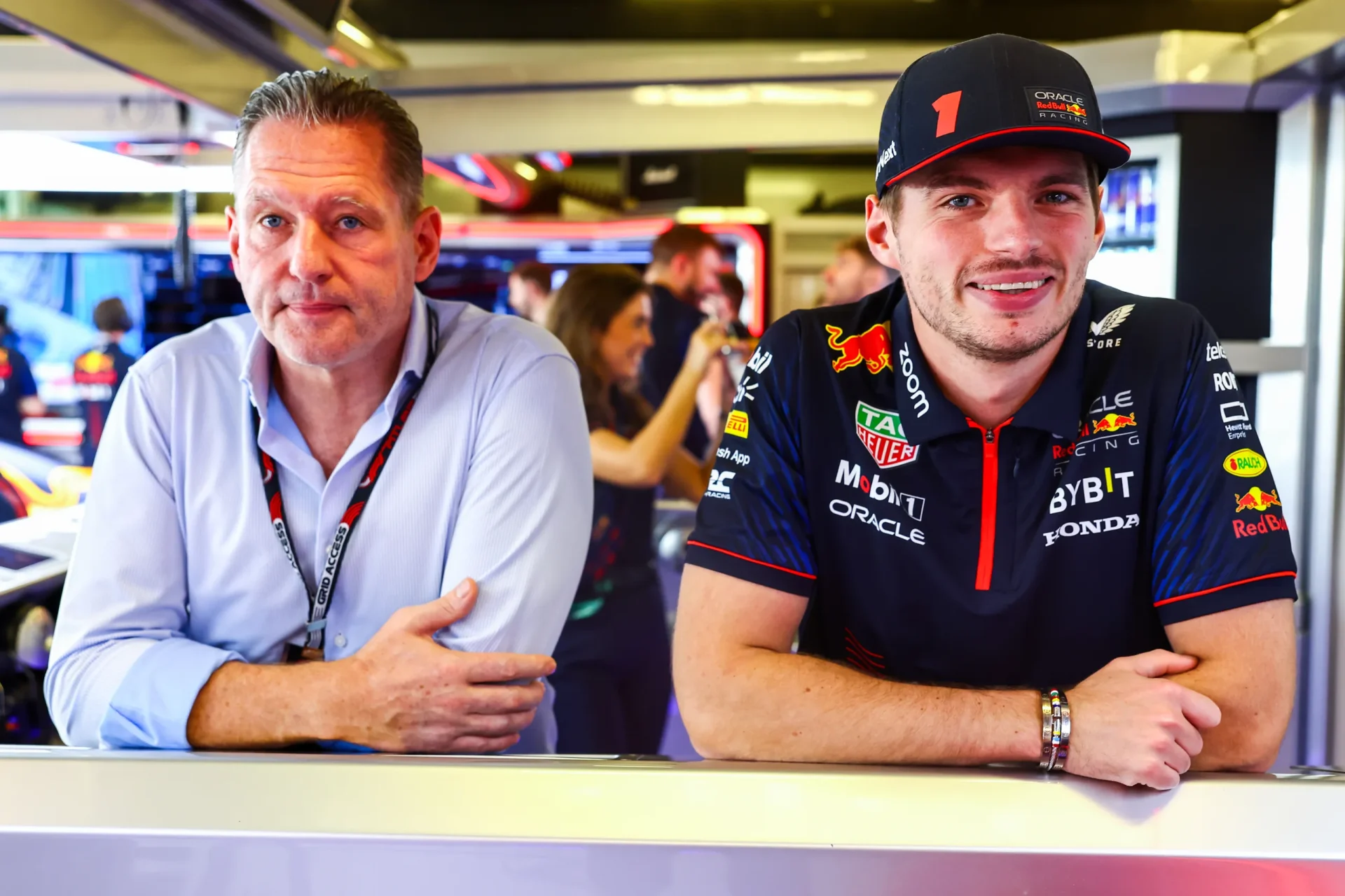 Verstappen végül kitálalt: Apja elárulta, mi az, amitől megszabadulna a Red Bull-botrányban