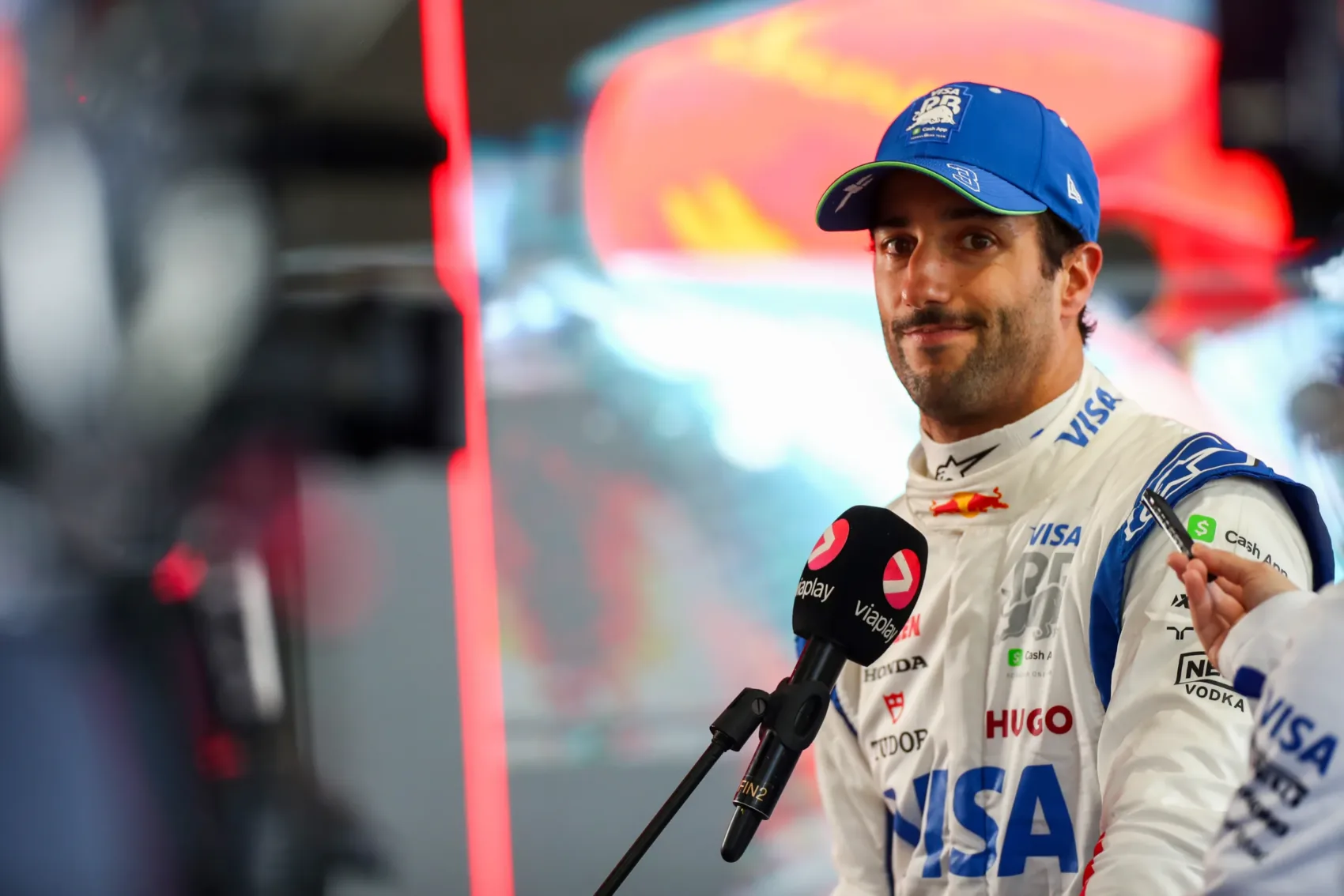 A kétarcú világosság: Készül a Red Bull kirúgni Ricciardót, vagy csak a hatalmi játszma része?