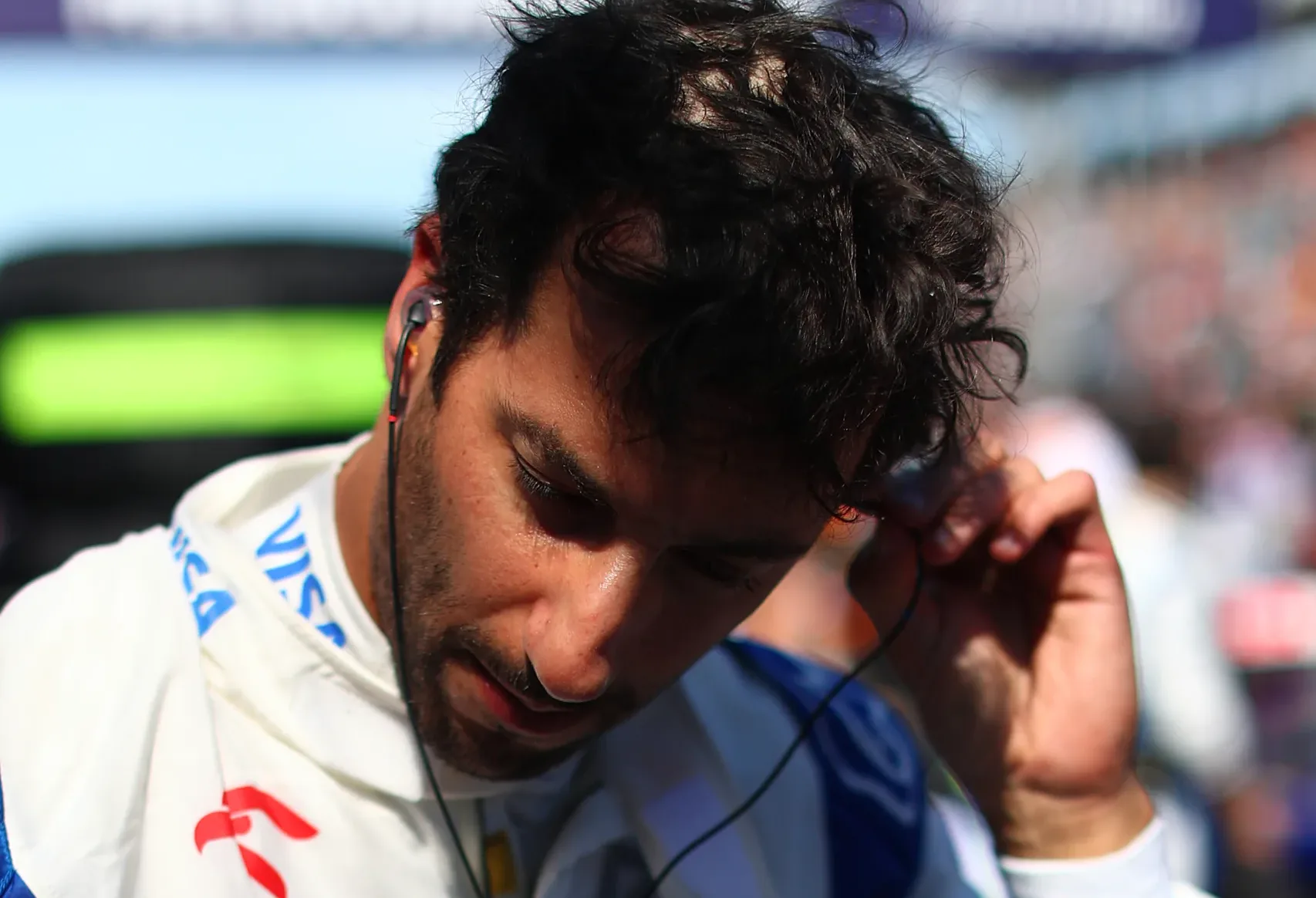 Ricciardo vakon hajt a cél felé: nem hallja a vészjósló hangokat