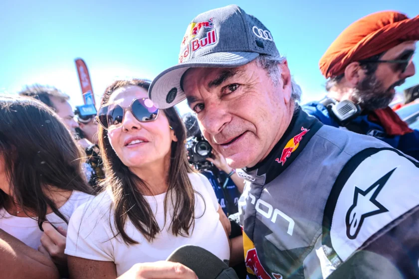 Portugáliában felfordulás: Sainz visszatér a Dakar-győzelem után, Loeb új kategóriában indul