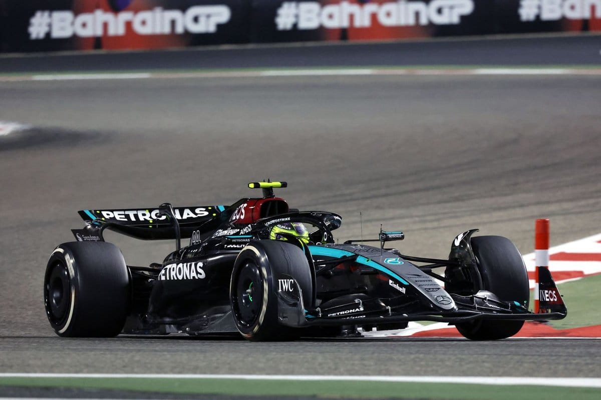 Mercedes: Lewis Hamilton panaszának valóságtartalmát nem tudták igazolni