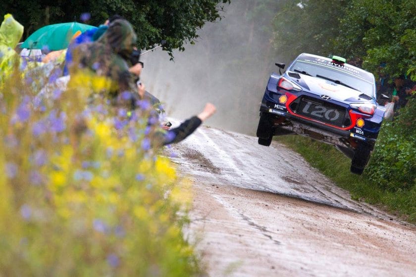 Kihívásokkal teli versenypályák a Lengyel Rally során: 19 gyorsasági szakasz