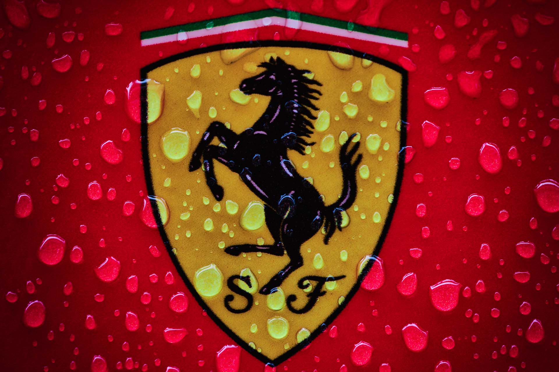 Ferrari F1 autók szemléltetik a különleges stílust Miamiban!
