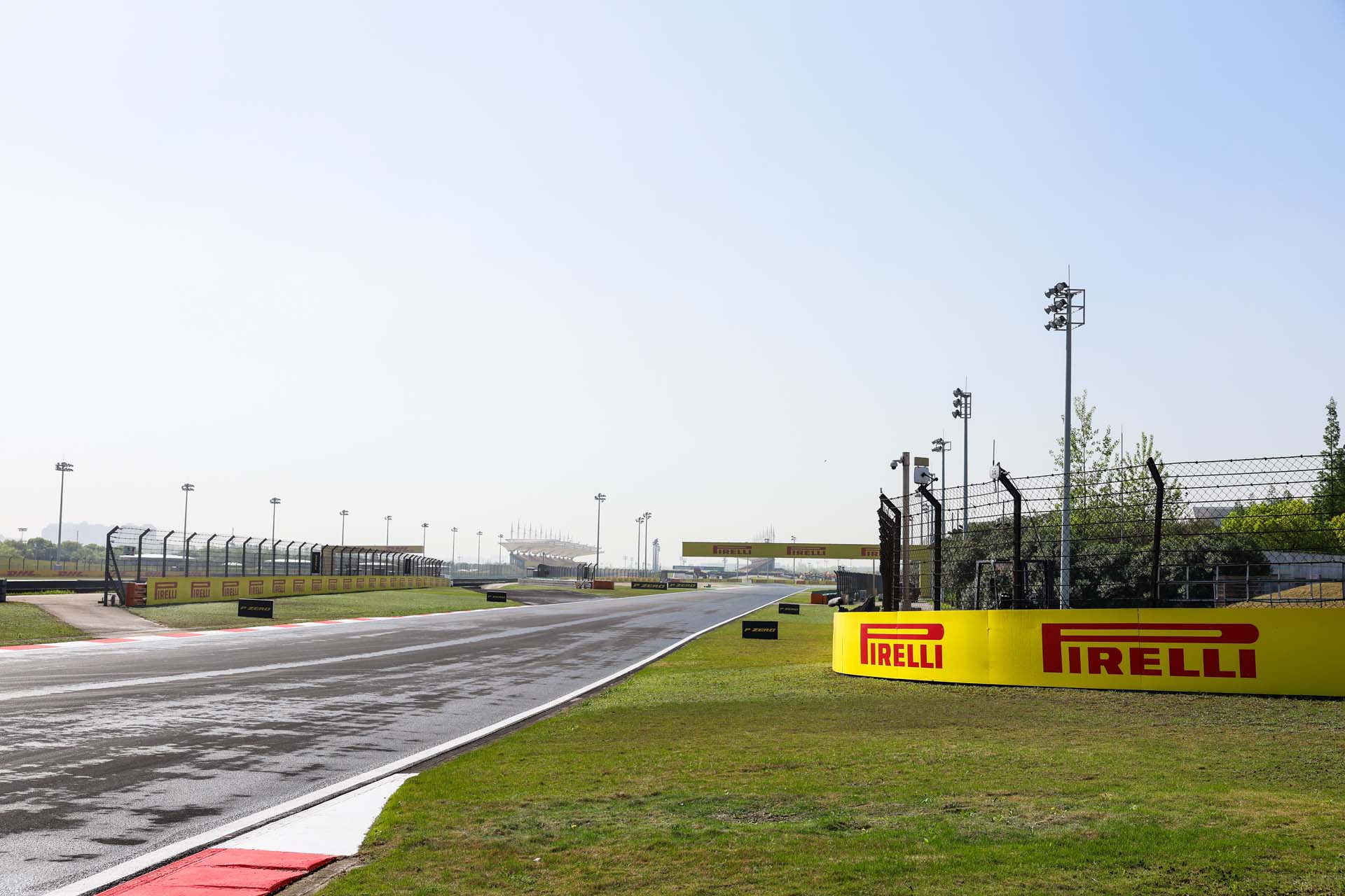 Az „FIA vizsgálja a titokzatos kínai F1-es pálya tűz okait