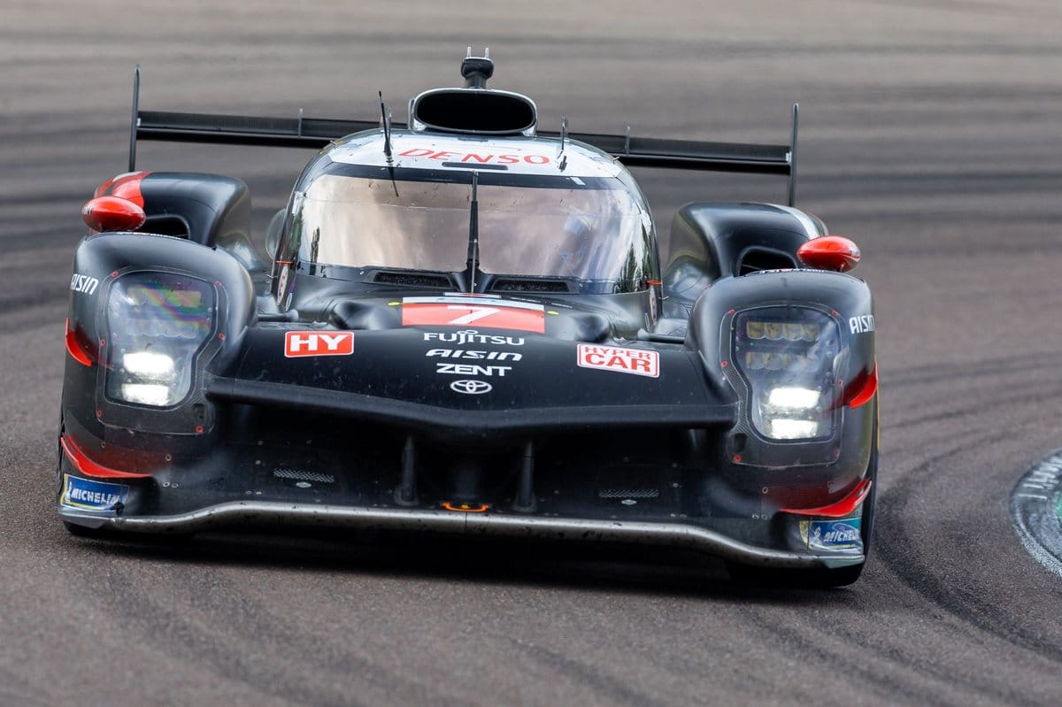 A Toyota győzelme a WEC imolai versenyén a Ferrari hibájának köszönhetően