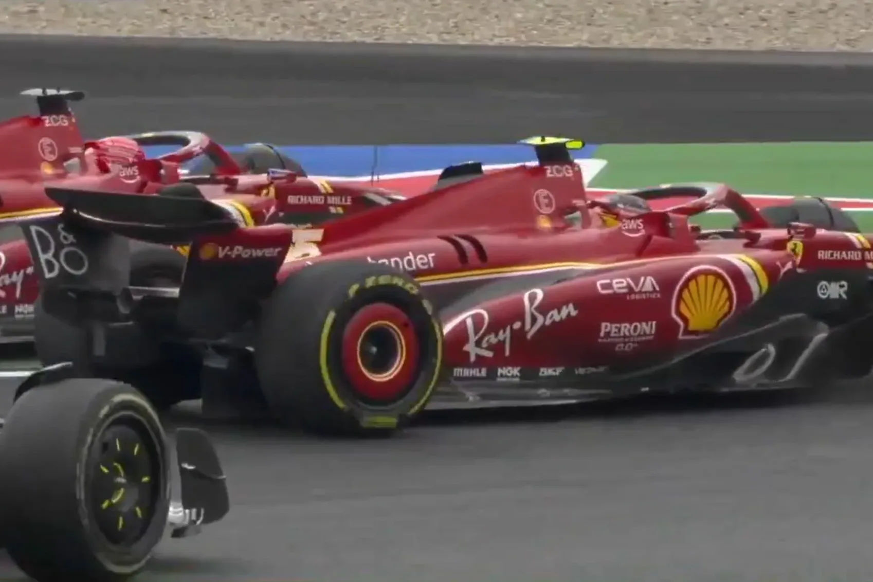 Leclerc aggódik Sainz viselkedése miatt, szerintem átlépte a határt