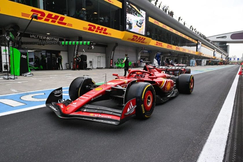 A Ferrari árnyékában: a csapat hibái miatt a dobogóért való harc elmaradt