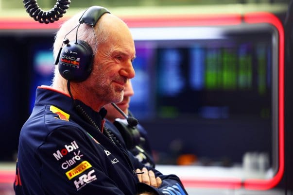 Az F1 világát megrázta: Newey távozik és Hülkenberg aláír – friss hírek a paddockból