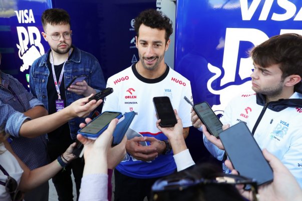 A kiegyensúlyozott Ricciardo: nem naiv, de nyugodtan veszi az eseményeket