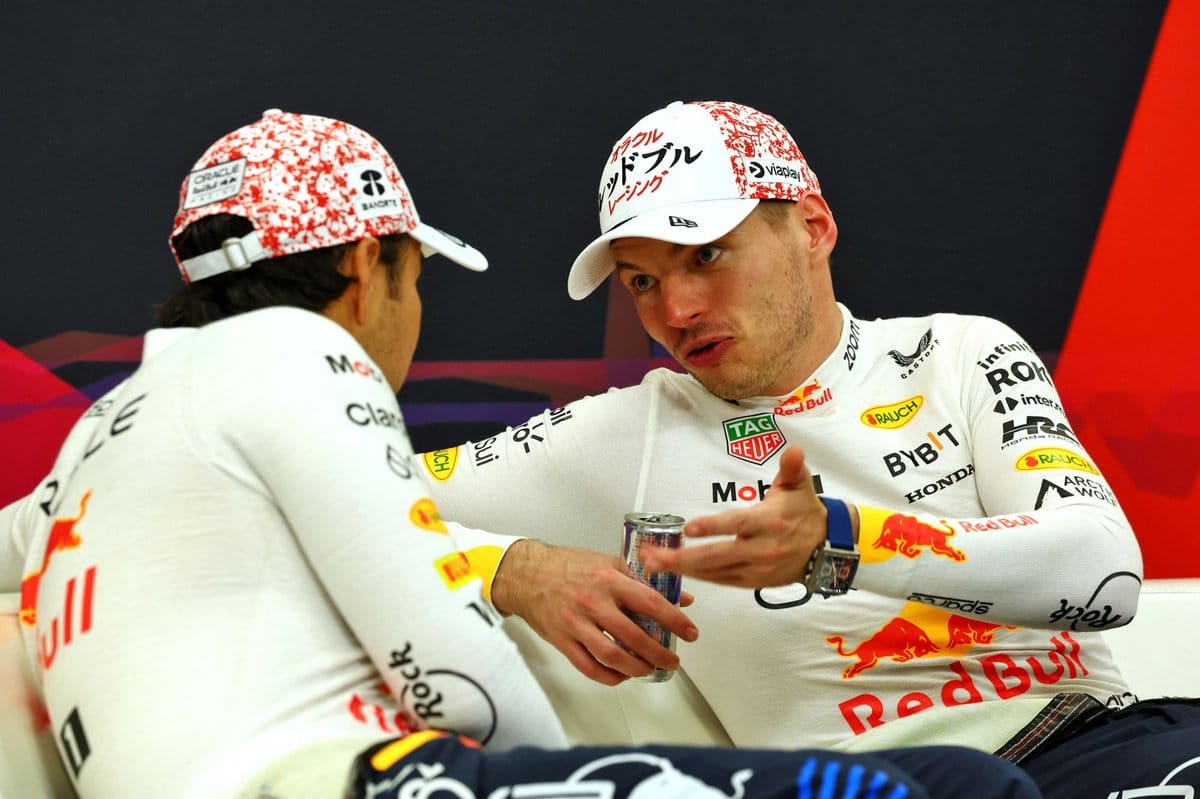 Az egykori világbajnok Verstappen a Mercedes csapatához igazolhat 2026-ra