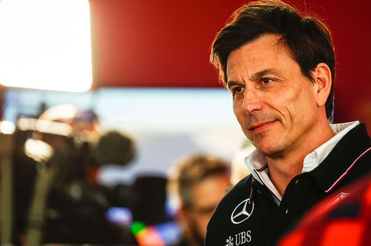 Toto Wolff: A Mercedes 2025-ös F1-es ülésének legesélyesebb jelöltje megnevezve