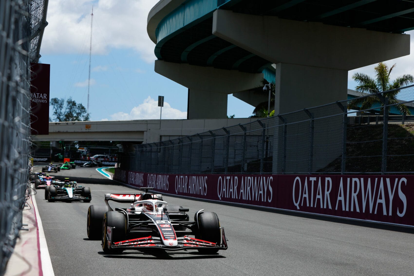 Az eltiltás miatt aggódik egy másik balhés pilóta Alonso mellett