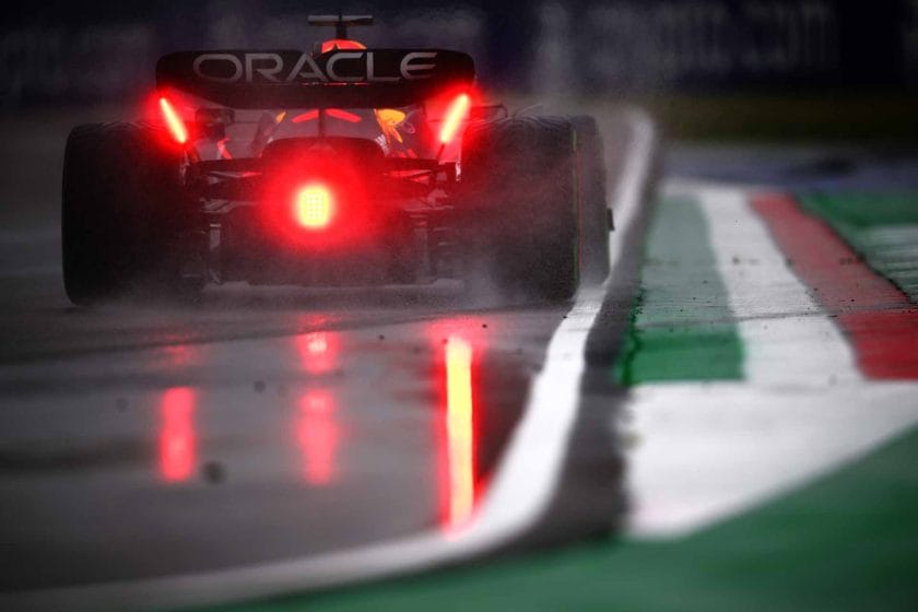 Víz alatt: Esős kihívások az Imolai F1 versenyen