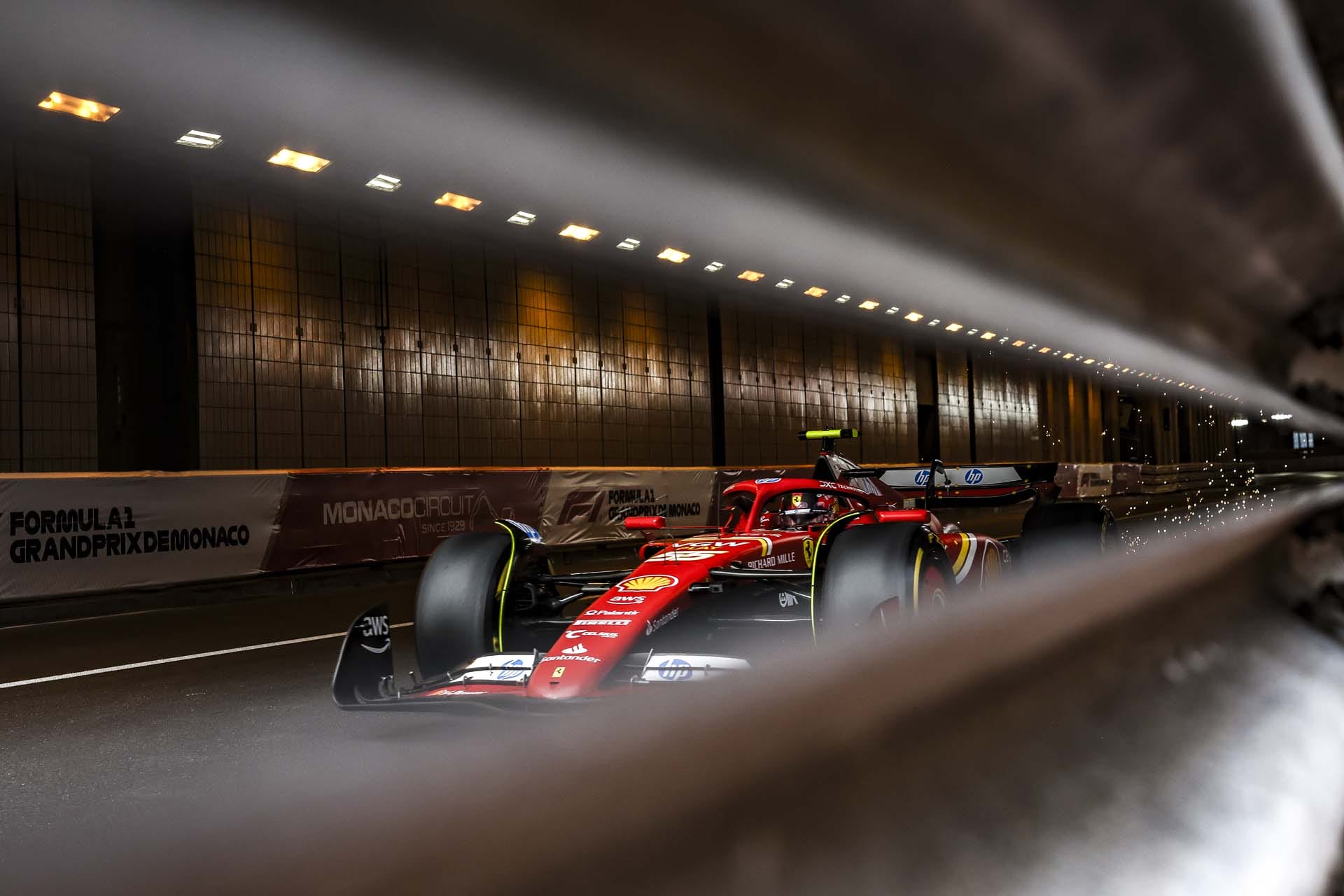 Sainz optimista: A Ferrari formája folyamatosan javul