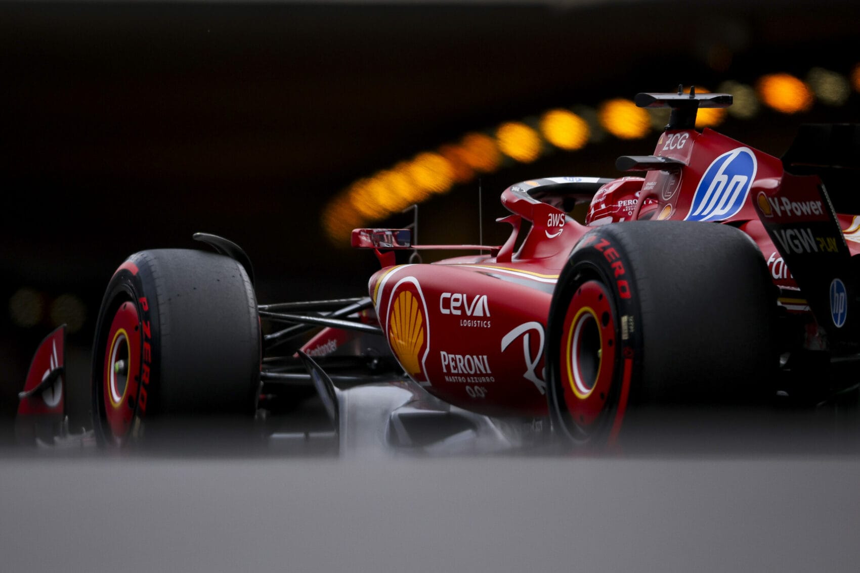 A Ferrari Monacóban uralkodó teljesítménye: pénteki edzések elemzése