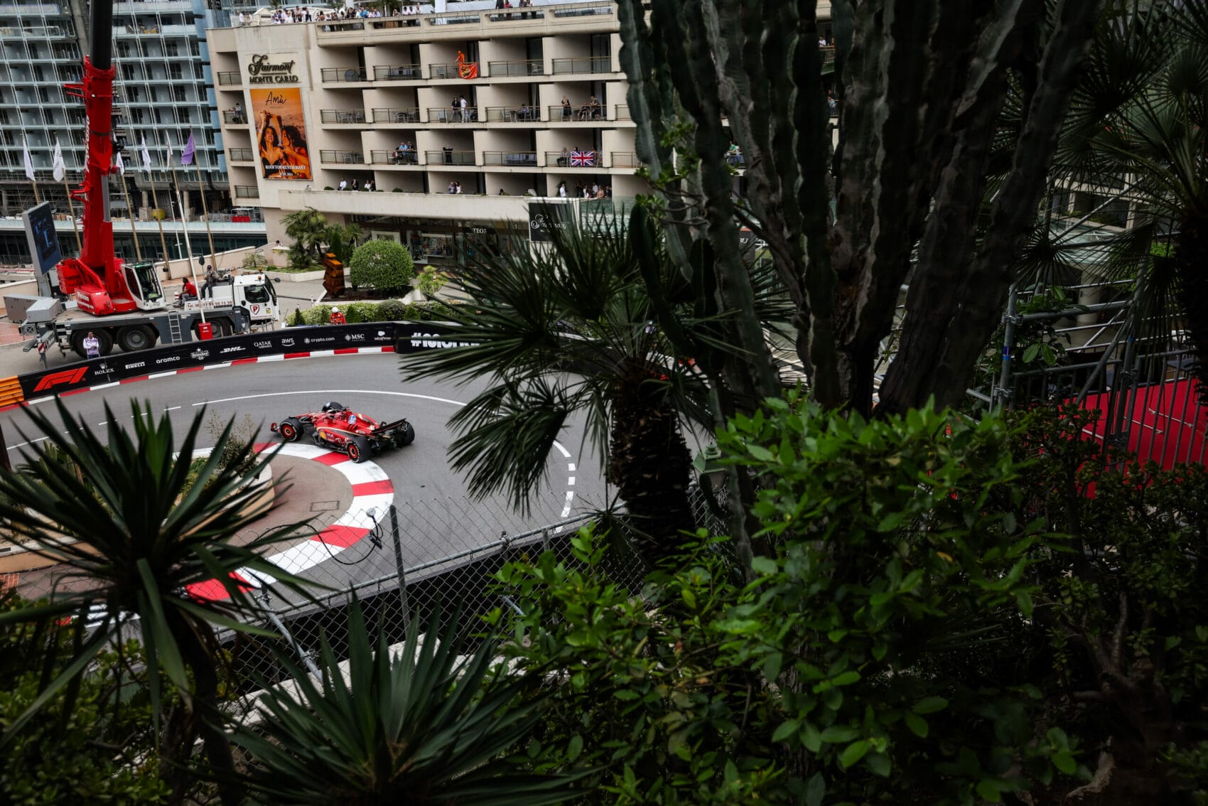 Leclerc folytatja diadalmenetét Monacóban: harmadszor is az élre állt az edzésen