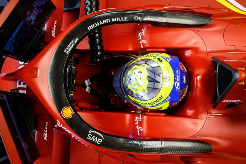 A Ferrari titkos új sárvédője: rejtélyes fotókon a kerék alig látható