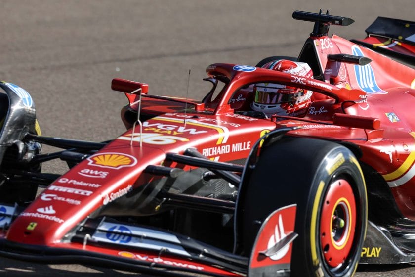 Leclerc fenntartja az első helyet, Verstappenék küzdenek Imolában