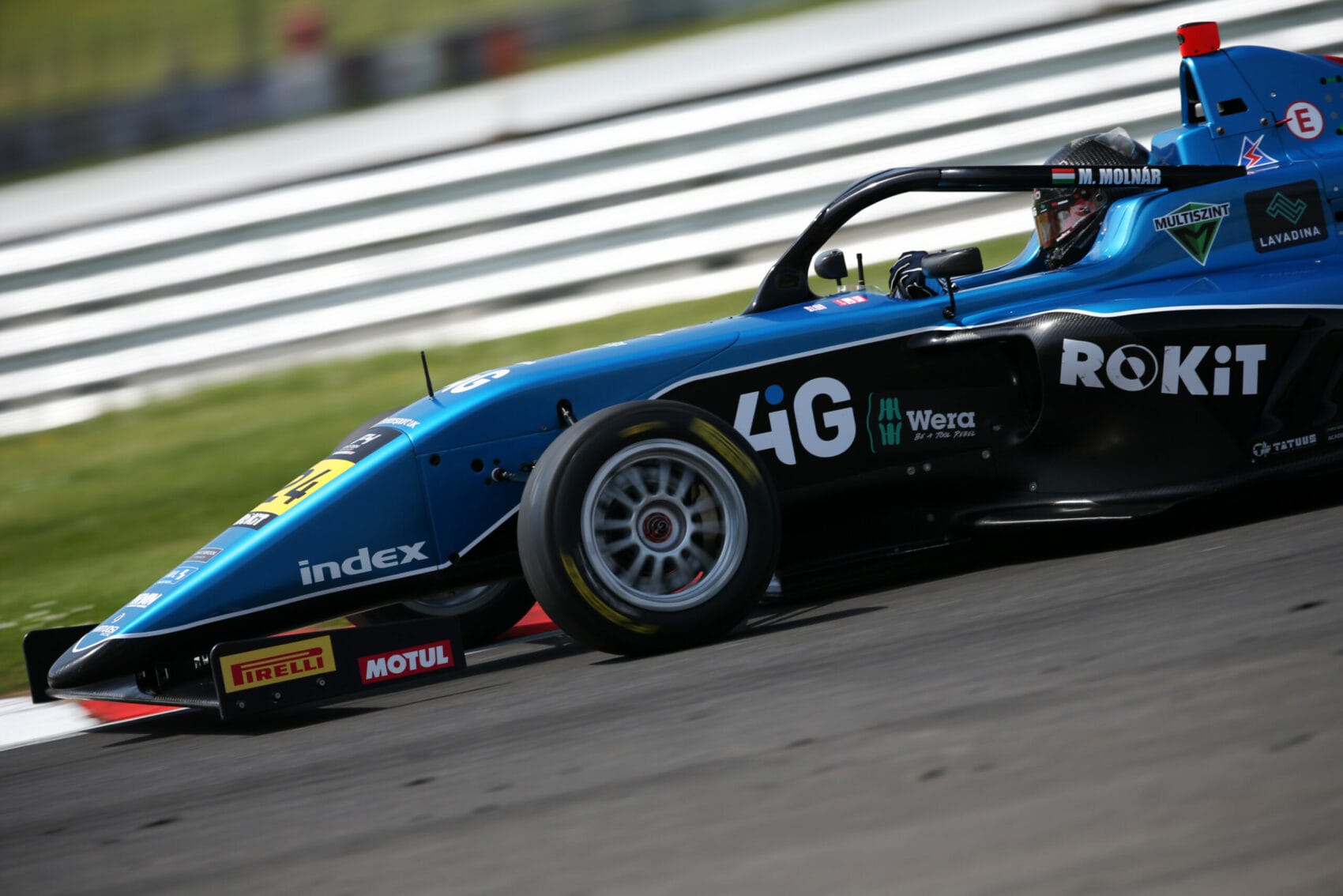A kihívásokkal teli szezon folytatódik Molnár Martin számára a brit F4-ben