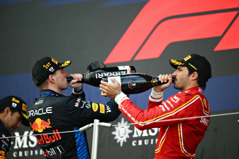 Red Bull kavarodás: Verstappen és Newey elhagyja a csapatot, Sainz tizenkilencre lapot húz