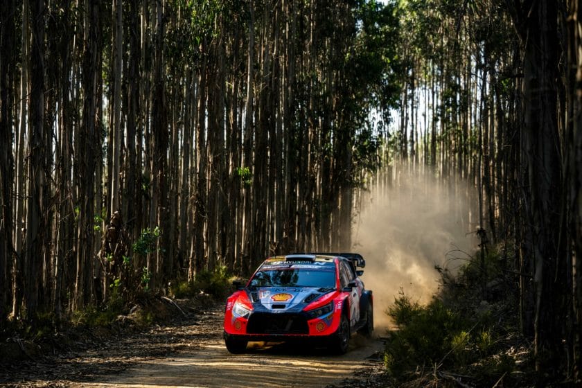 Veszélyes fordulat a WRC2-ben: A tanak támadása Portugáliában