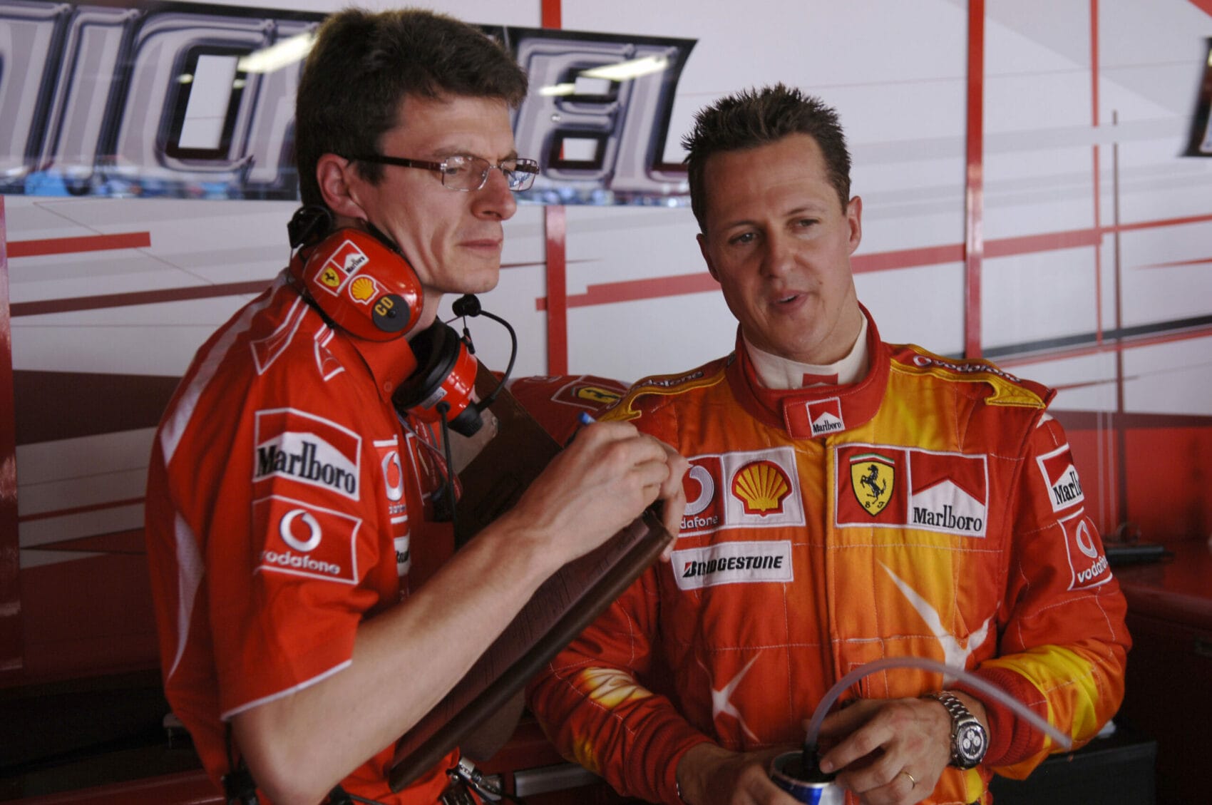 Drámai események a Monacói futamon: Schumacher csalása és McLaren-főnök fenyegetése
