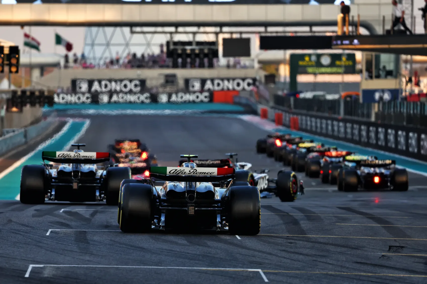 Az izgalom tetőfokán: amikor minden F1-es cím a szezonzárón dől el