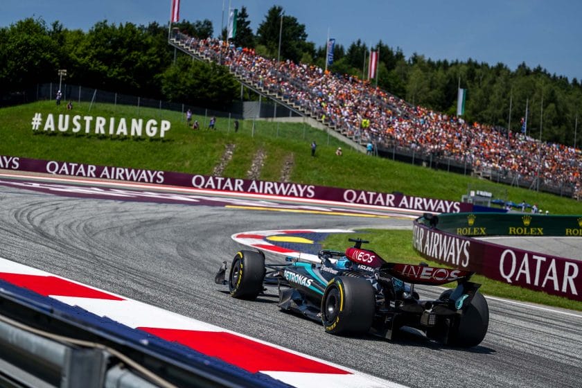 Az F1 versenyzők izgalmas küzdelme a kijelzőn: Verstappen és Norris a figyelem középpontjában