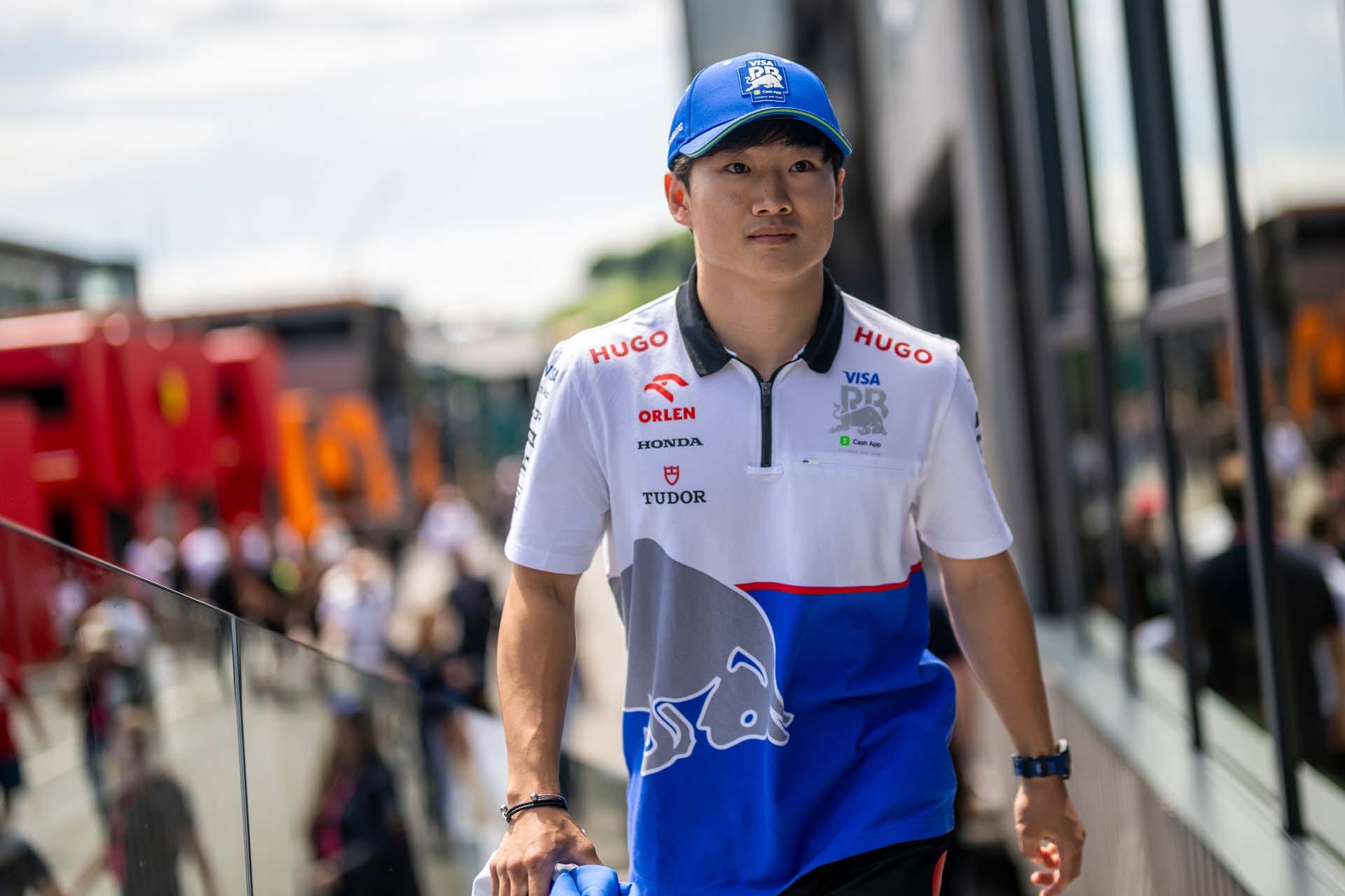 Állami bírságot kapott Tsunoda a sértő kifejezések miatt a Formula 1-ben