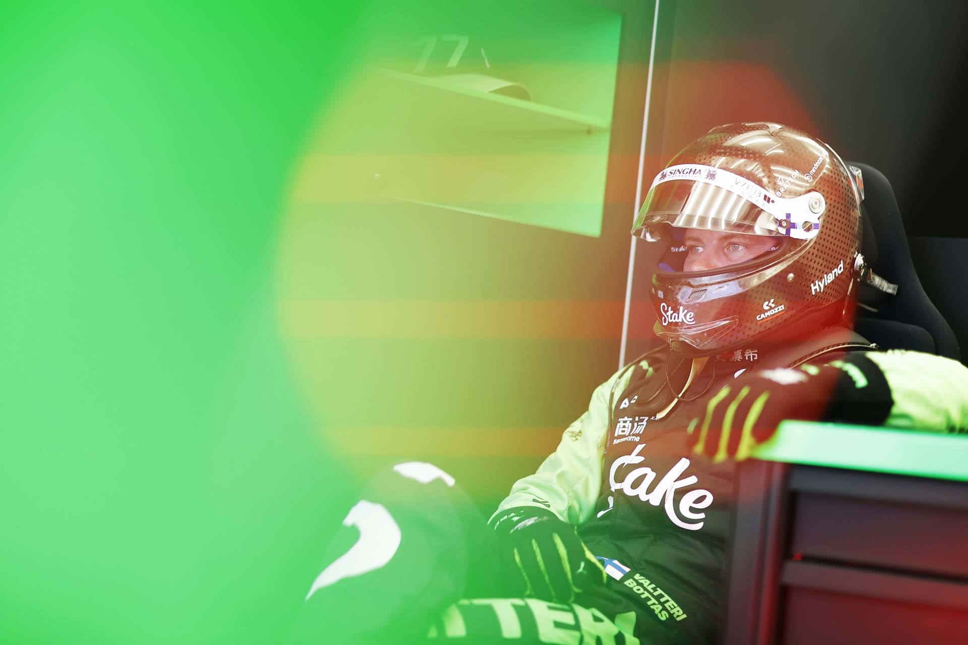 Az F1-es versenyzői piacon Bottas a Sainz döntésére vár