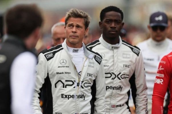 Hamilton elutasítja a fekete Ferrarit: naprakész hírek az új F1-es filmből