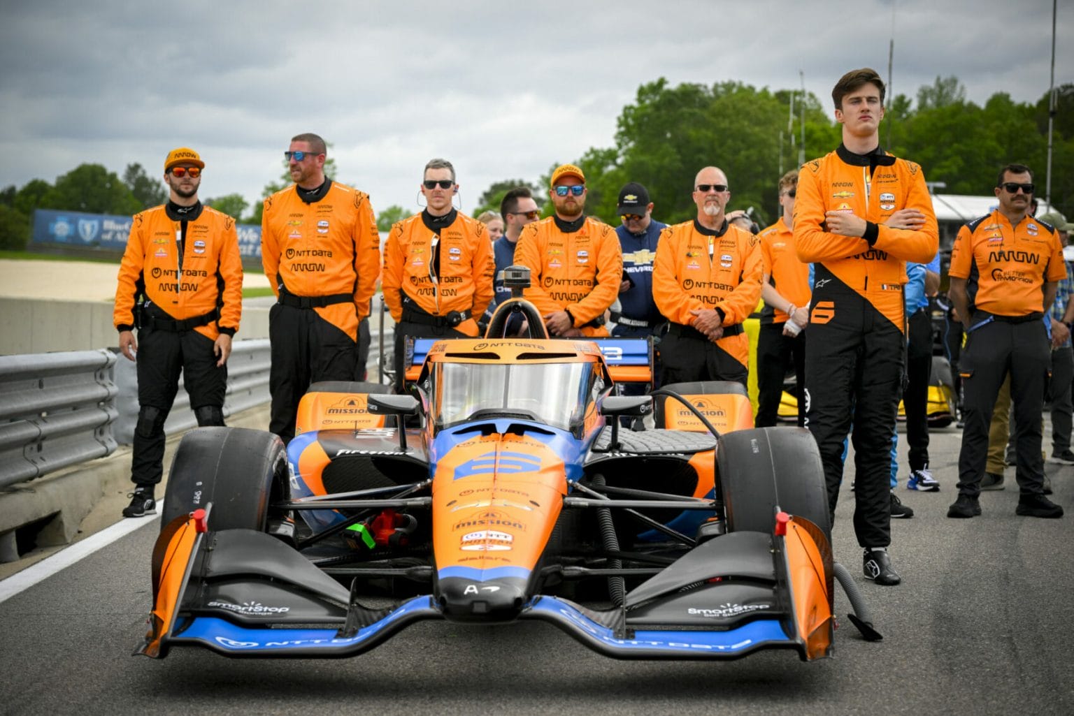R miszt Fenyeget s rte A McLaren F2 es C mv d j t P1racenews r-miszt-fenyeget-s-rte-a-mclaren-f2-es-c-mv-d-j-t-p1racenews