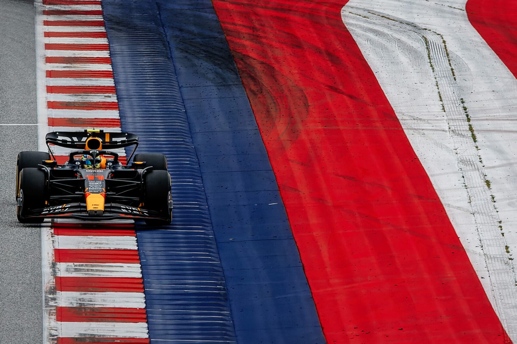 A Red Bull Ring megvédte a versenyzőket a büntetéscunami elől