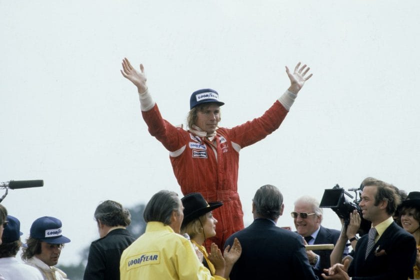 Niki Lauda legendás ellenfele: 33 nővel, alkohollal és drogokkal a háta mögött világbajnoki címig küzdött