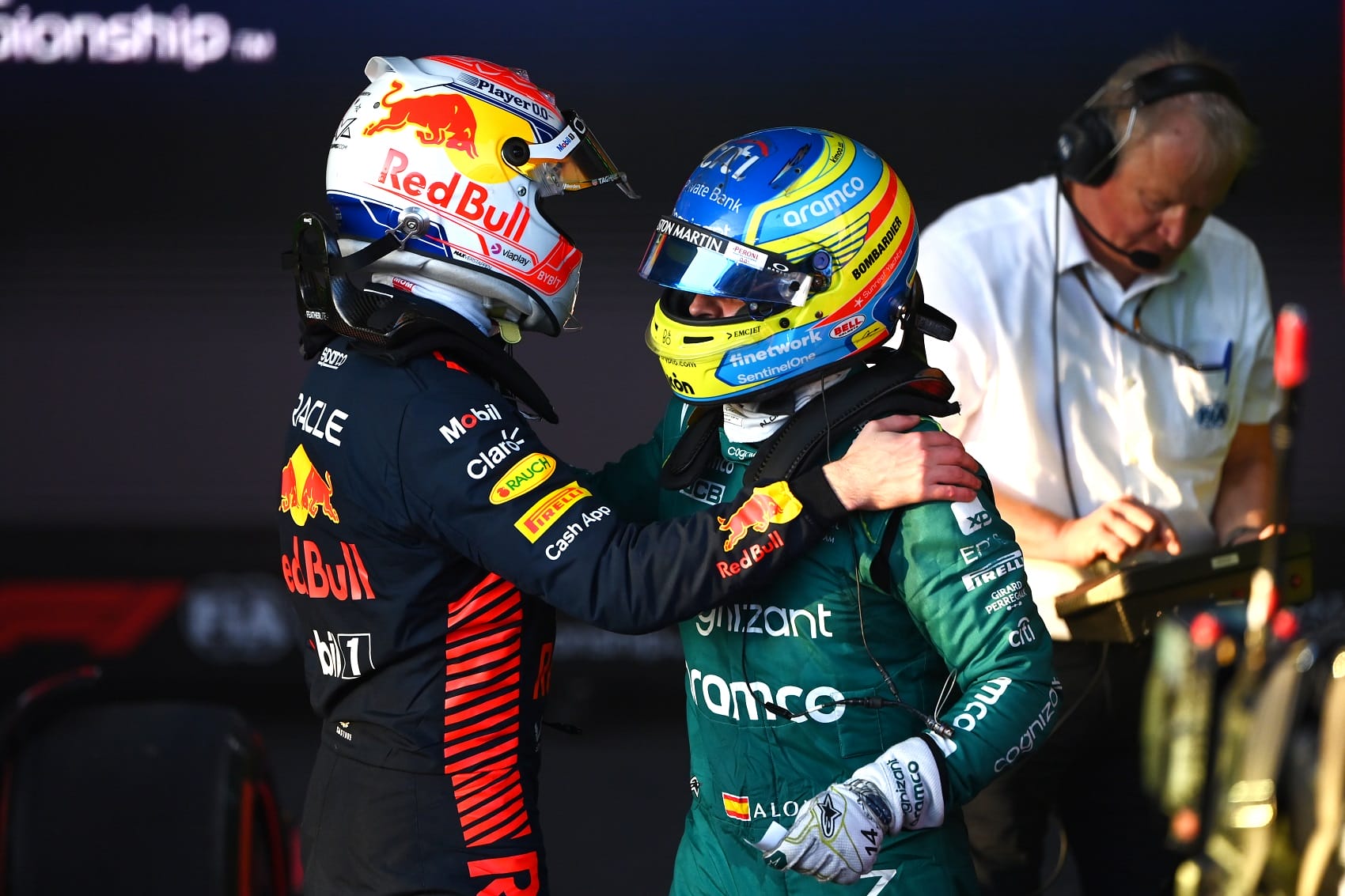 Az Első Formula 1-es győztes csapatok között, Grosjean és Roma-City főszereplésével