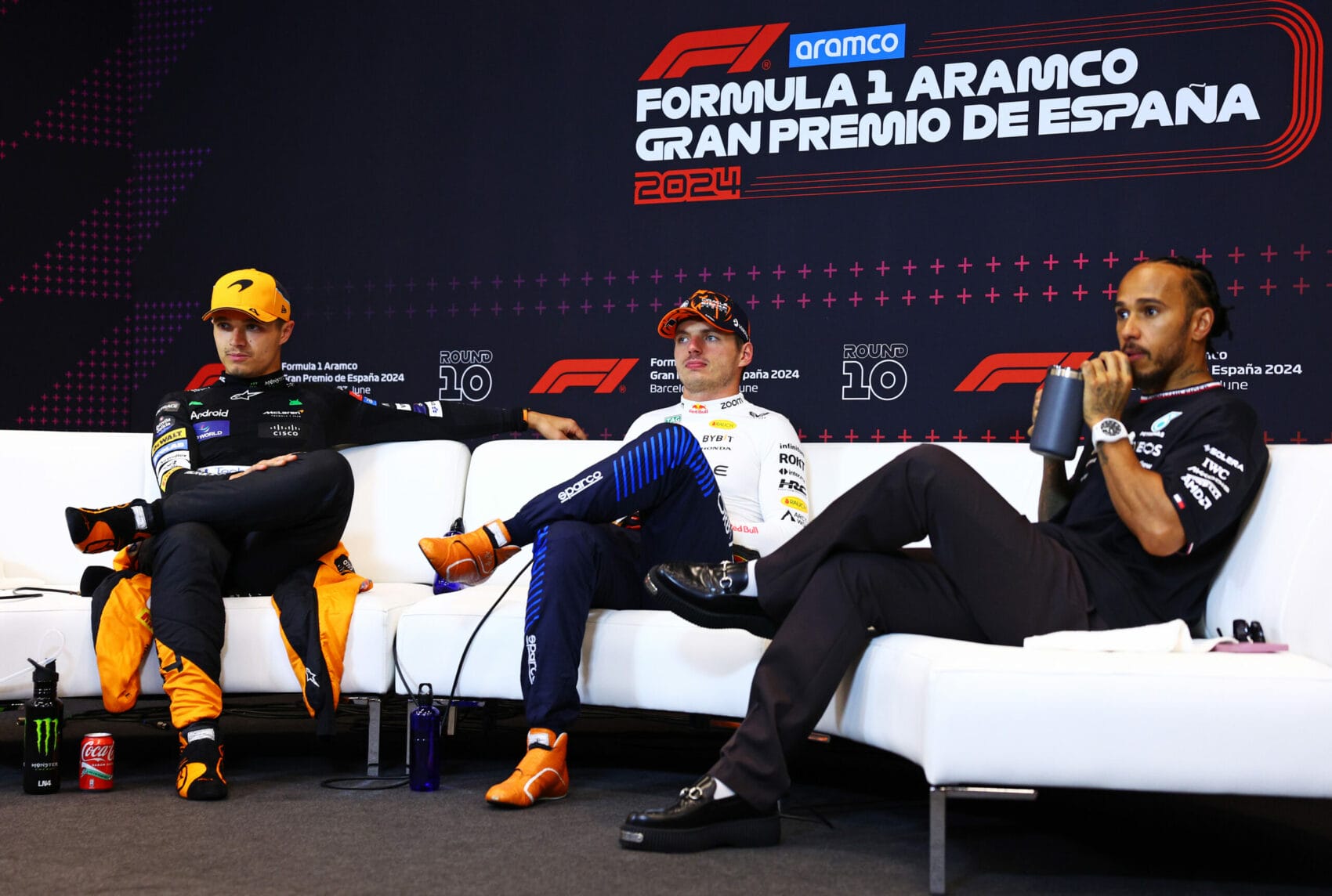 Verstappen és Hamilton közös nevetése Norrison Spanyol Nagydíj után
