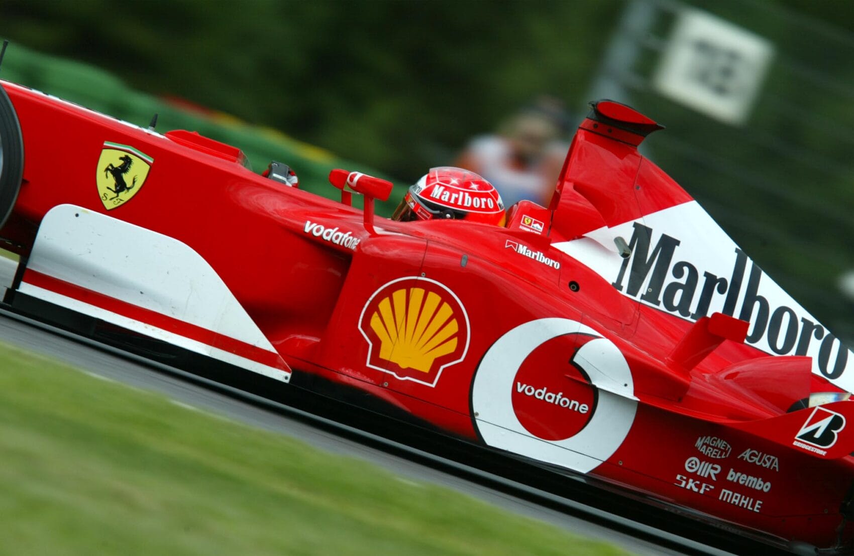 Az emlékezetes visszatérés: Schumacher visszatér 22 év után a 2002-es Ferrari botránya helyszínére
